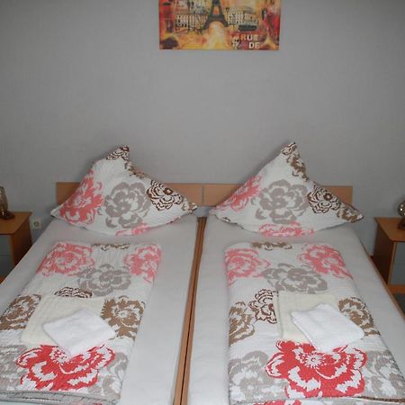 Hotel Restaurant Balkan Трир Екстериор снимка