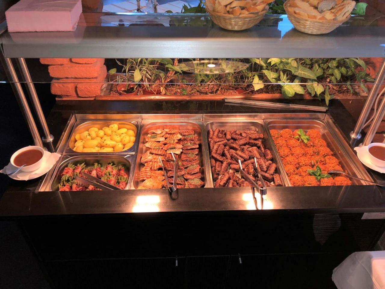 Hotel Restaurant Balkan Трир Екстериор снимка