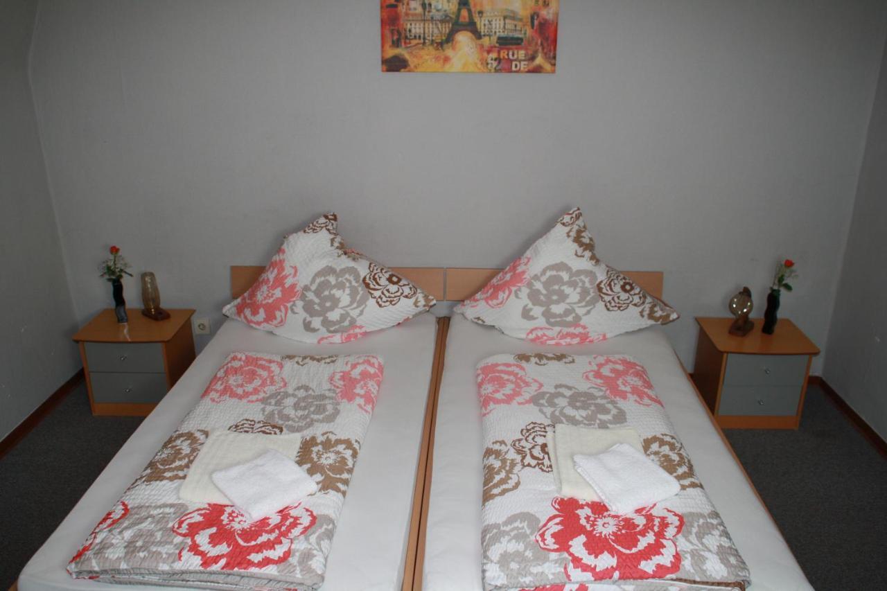 Hotel Restaurant Balkan Трир Екстериор снимка